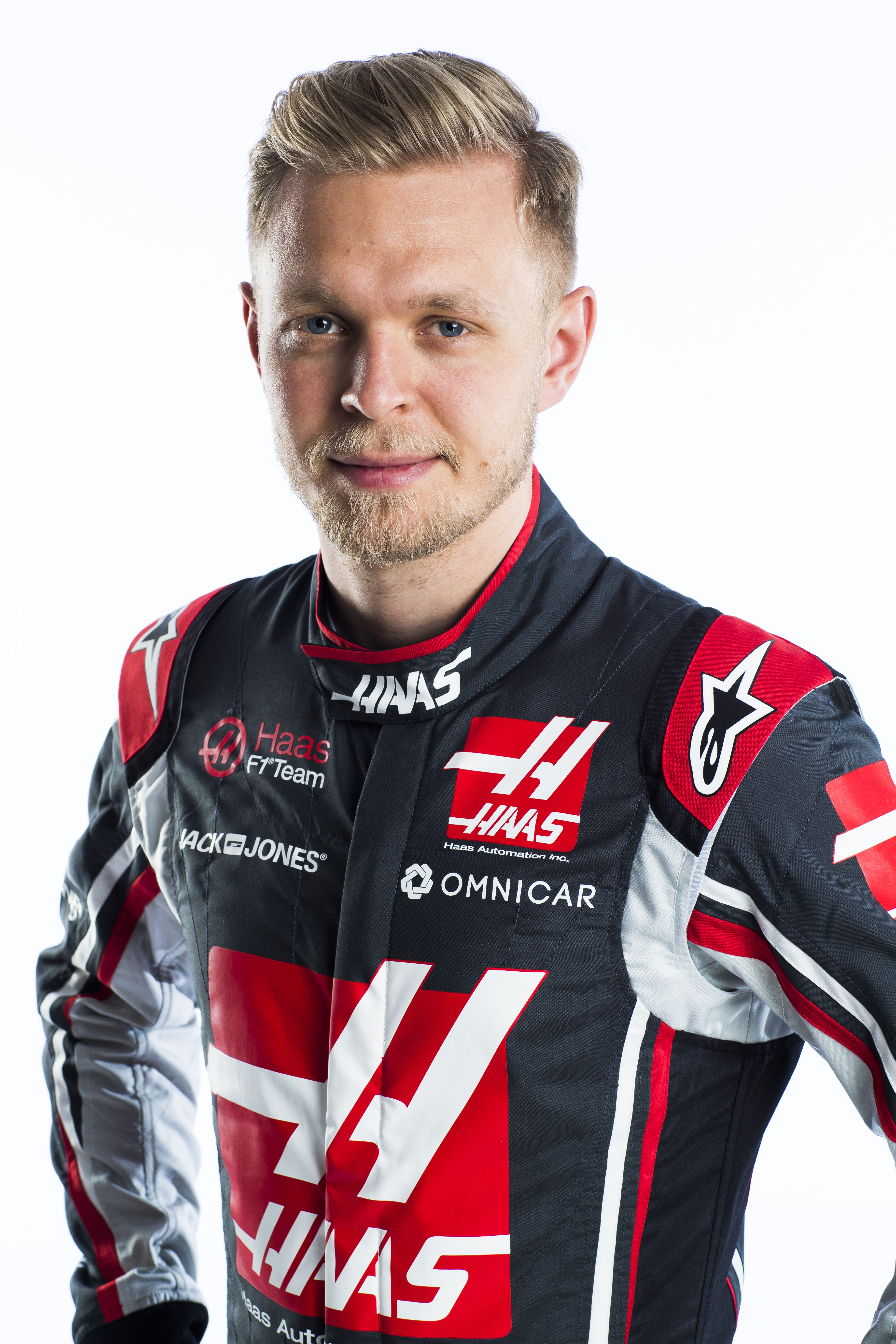 Haas одежда. Кевин Хаас. Haas ливрея. Haas f1 Team Википедия. Хаас фото.